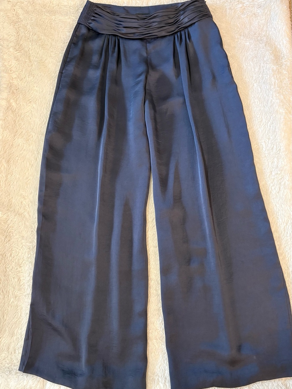 Giorgio Armani Italian Silk-Feel Pleated High-Waist Wide Leg Pants Sz 40 / US 6
